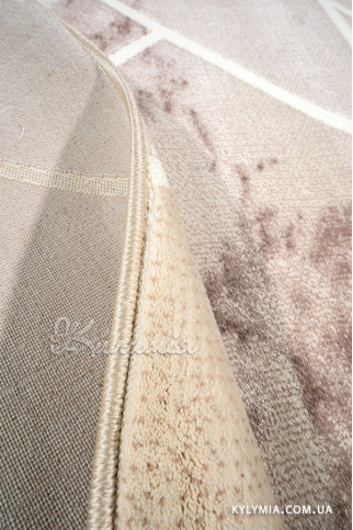 SOFIA 41019 20908 Очень мягкие ковры благодаря полиэстеру. Ворс 11 мм, вес 2,45 кг/м2. Подойдут на пол в спальни и гостиные. Сделаны в Украине 322х483