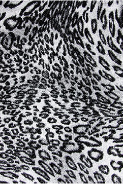 KOLIBRI 11066 18817 Сучасні килими на тканій основі, ворс середній - 9 мм, вага 2,2 кг/м2, нитка - фрiзе. У дитячу, вітальню і спальню. Зроблені в Україні 242х363