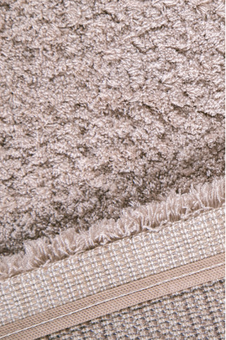 MF LOFT beige-beige 15232 Дуже м'який шовковистий килим з поліестрової нитки з високим ворсом.Пiдiйде в спальню і вітальню. 322х483