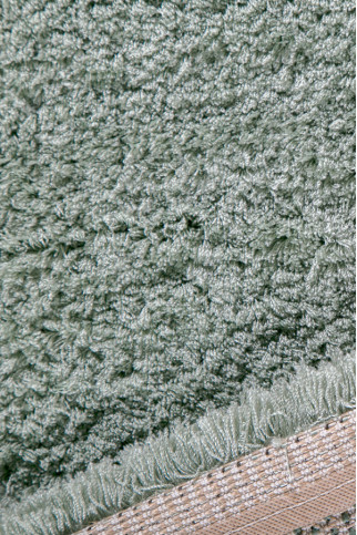 MF LOFT green-green 15240 Дуже м'який шовковистий килим з поліестрової нитки з високим ворсом.Пiдiйде в спальню і вітальню. 322х483