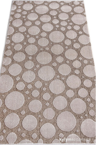 SOFIA 41007 19025 Очень мягкие ковры благодаря полиэстеру. Ворс 11 мм, вес 2,45 кг/м2. Подойдут на пол в спальни и гостиные. Сделаны в Украине 322х483