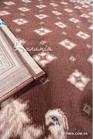 ALMIRA 2356 20632 Недорогие ковры из полипропилена BCF хорошего качества. Тканая основа, Высота 7 мм, вес 1,35 кг/м2 322х483