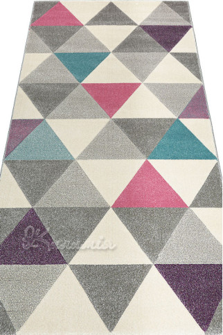 SOHO 1603 1 20224 Сучасні килими з хорошим поєднанням ціна - якість.  Ворс 13 мм, вага 2,5 кг/м2.  Зроблені в Молдові 322х483