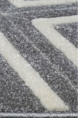 SOHO 1948 2 20268 Современные ковры с хорошим сочетанием цена - качество. Ворс 13 мм, вес 2,5 кг/м2. Сделаны в Молдове 322х483