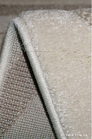 SOHO 1948 1 20326 Сучасні килими з хорошим поєднанням ціна - якість.  Ворс 13 мм, вага 2,5 кг/м2.  Зроблені в Молдові 322х483
