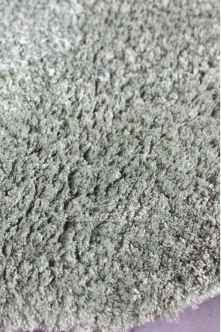 MF LOFT green 20815 Дуже м'який шовковистий килим з поліестрової нитки з високим ворсом.Пiдiйде в спальню і вітальню. 322х483