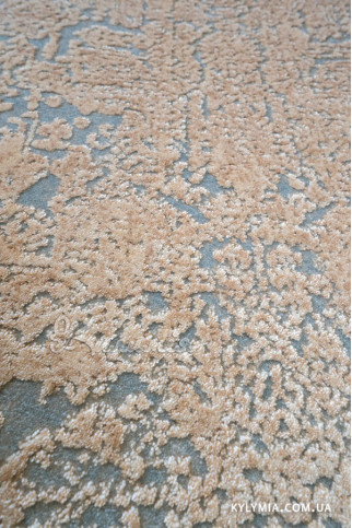 CINAR CN08A 22733 Очень мягкие ковры Pierre Cardin (по лицензии). Ворс - акрил и эвкалиптовый шелк, хлопковая основа 322х483