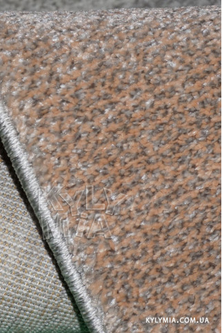 SOHO 1603 1 21401 Сучасні килими з хорошим поєднанням ціна - якість.  Ворс 13 мм, вага 2,5 кг/м2.  Зроблені в Молдові 322х483