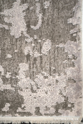 WOVEN MODERN WM00C 21672 Очень мягкие ковры Pierre Cardin (по лицензии). Ворс 7 мм - акрил и эвкалиптовый шелк, хлопковая основа 322х483