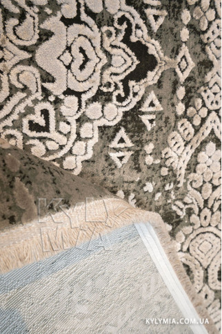 IKON IK00C 22837 Очень мягкие ковры Pierre Cardin (по лицензии). Ворс - акрил и эвкалиптовый шелк, хлопковая основа 322х483