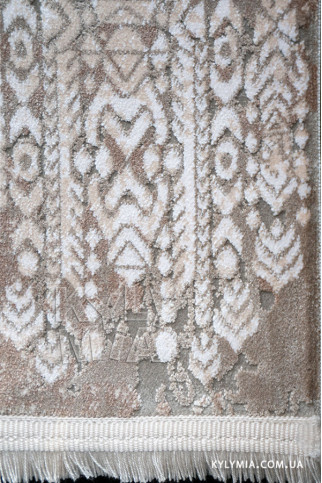 NERO NO00J 22985 Очень мягкие ковры Pierre Cardin (по лицензии). Ворс - акрил и эвкалиптовый шелк, хлопковая основа 322х483