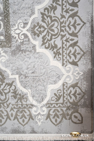 ZEN ZN02C 23077 Очень мягкие ковры Pierre Cardin (по лицензии). Ворс - акрил и эвкалиптовый шелк, хлопковая основа 322х483